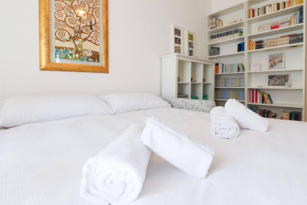 Ferienwohnung Primopiano - Rinuccini Mailand Exterior foto