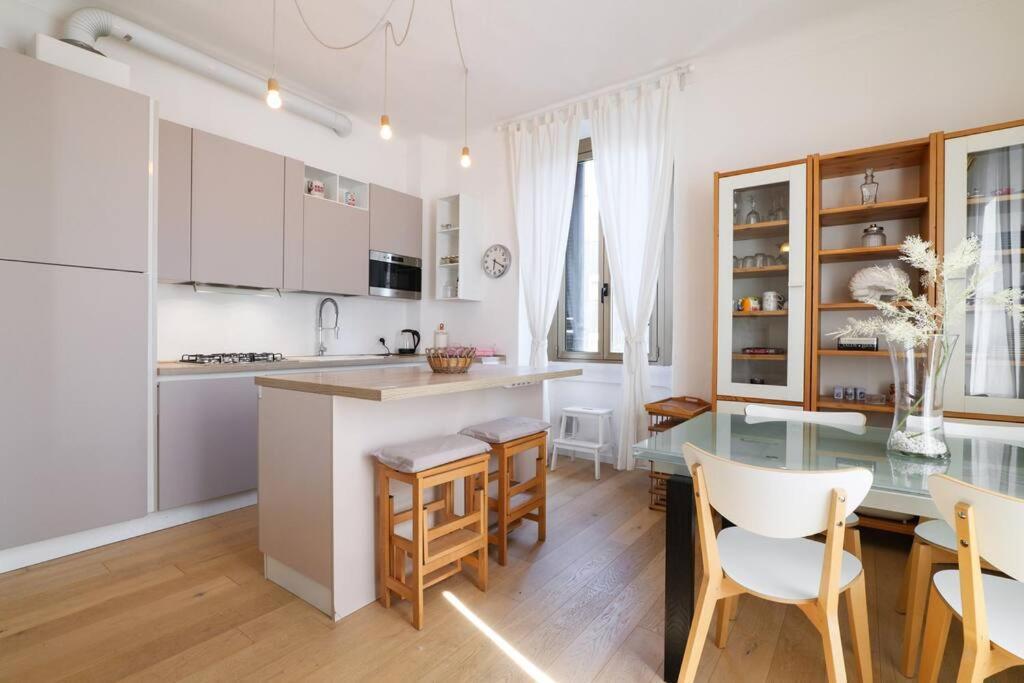 Ferienwohnung Primopiano - Rinuccini Mailand Exterior foto